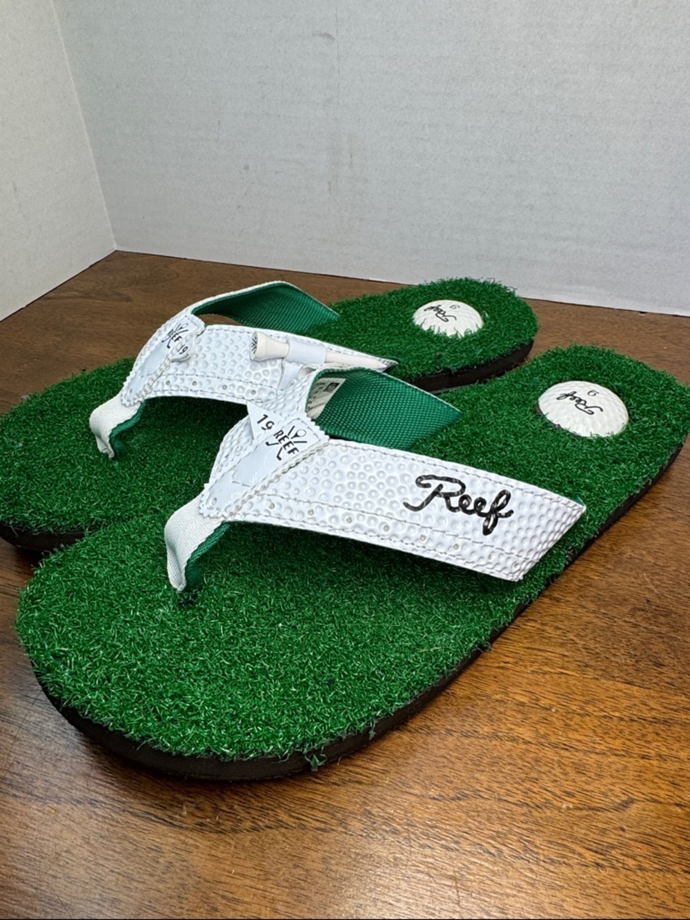 Reef Mens Mulligan II Turf Golf Green Sandals Flip Flops, sz 9